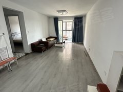 镇江句容句容经济开发区急租 天悦容城(中骏对面)3室1100包物业出租房源真实图片