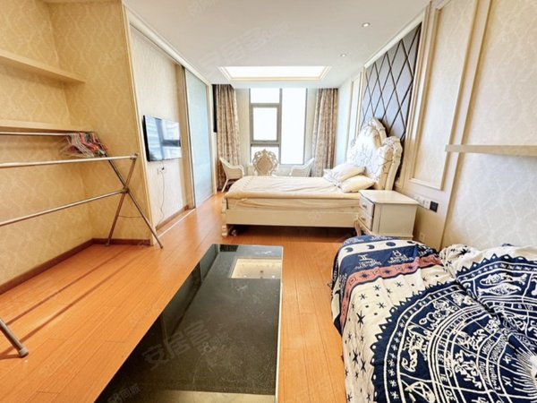 苏州常熟市区世茂75号公馆毕业季特惠一千 无中介费 市区精装一房