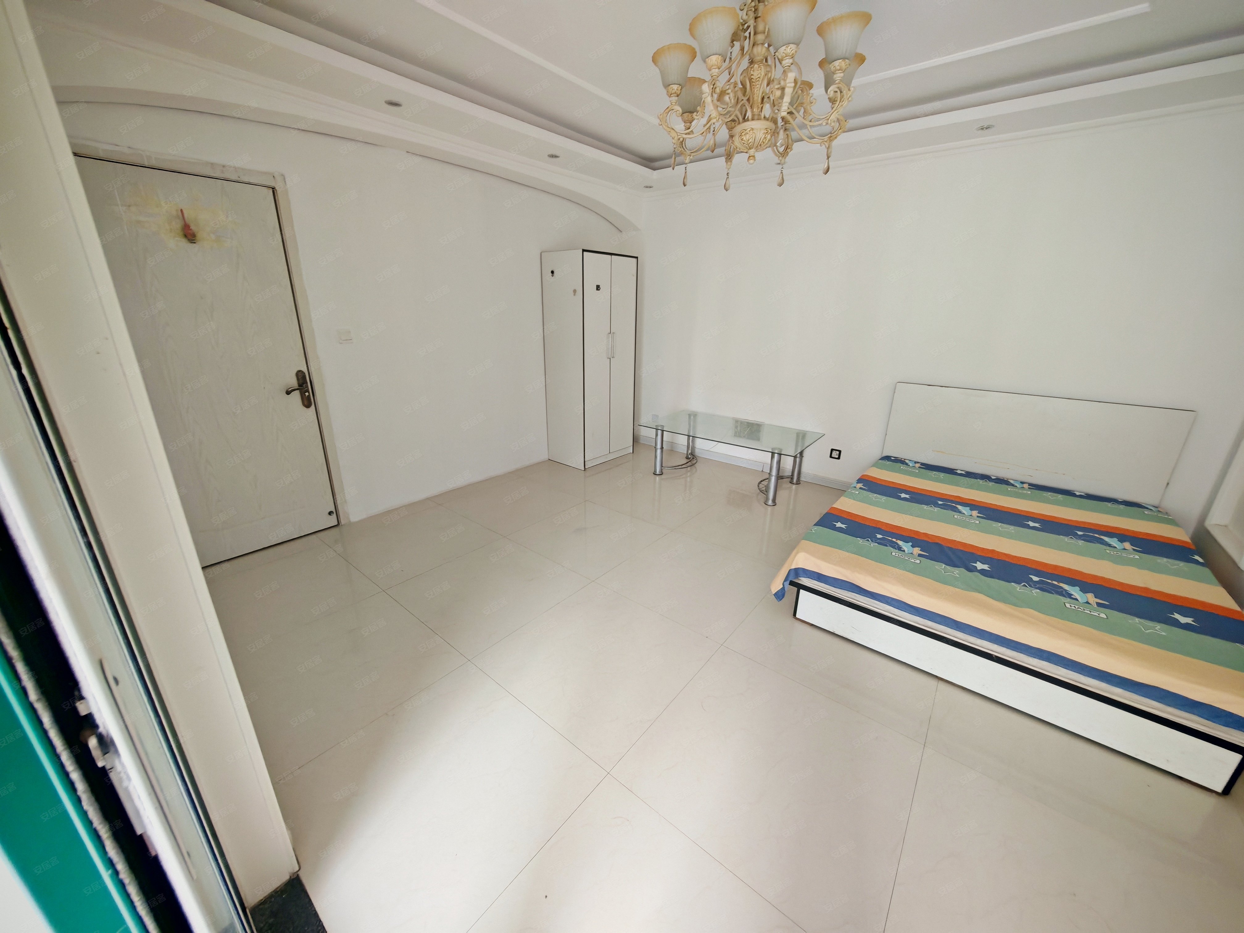 空间大，海岸风情北区，纯纯精装修，拎包住，配套齐全，带阳台