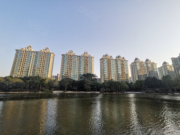 东莞南城南城车站恒大雅苑恒大御湖 精装3房 高层 看湖 视野开阔 9成