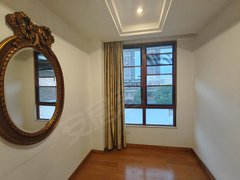 惠州惠城江北新区江北奥林匹克花园 联排中户4房3卫 保养户型好 大露台带车库出租房源真实图片