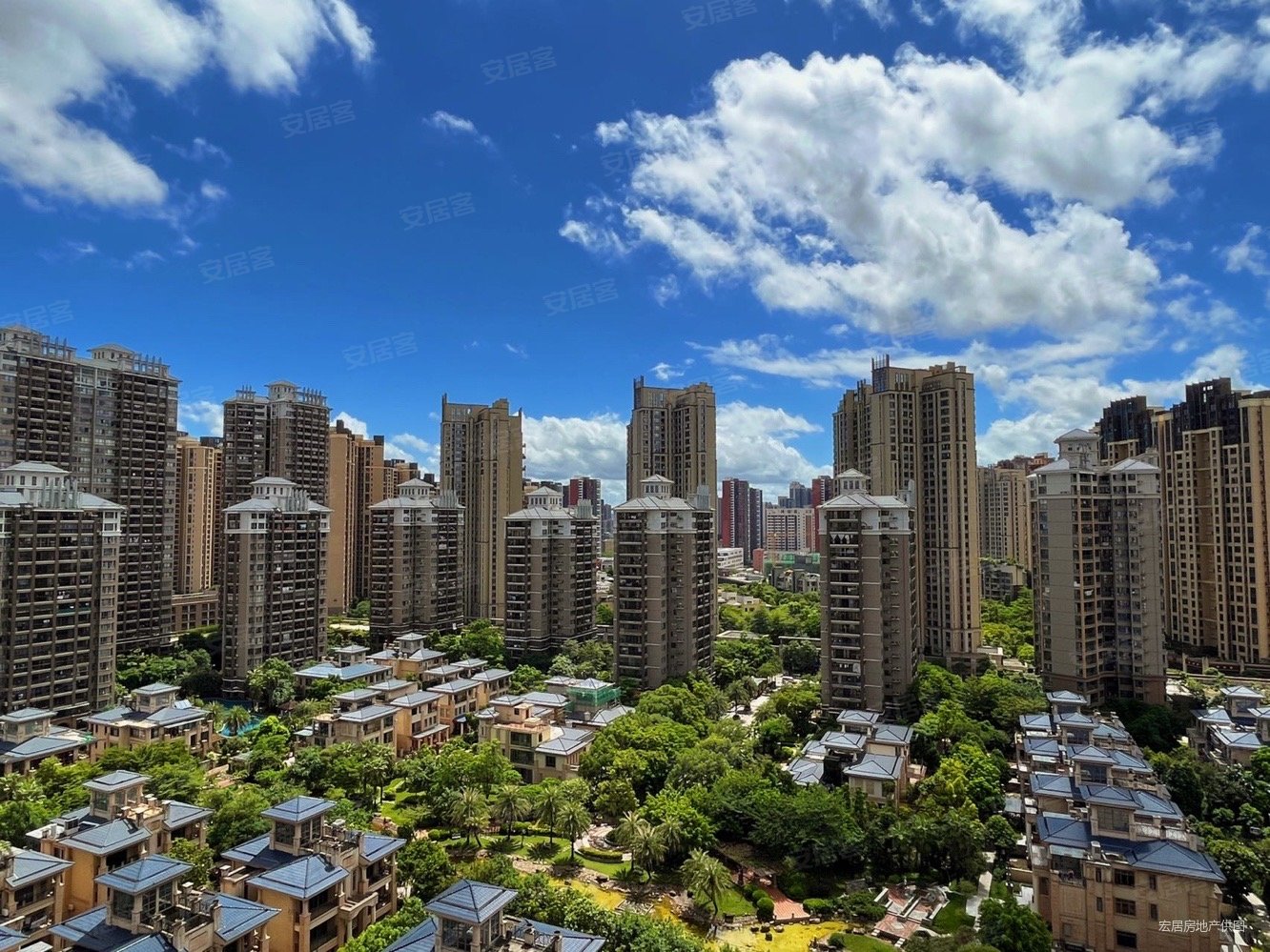 德威朗琴湾3室2厅1卫81.37㎡东南118万