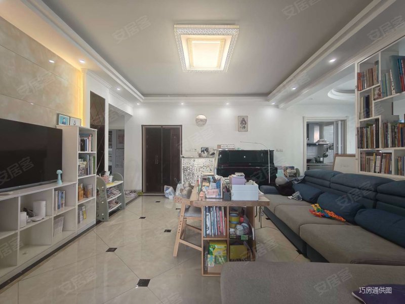 尚水花园 临地铁 商品房 停车方便 带电梯 双卫 房龄新