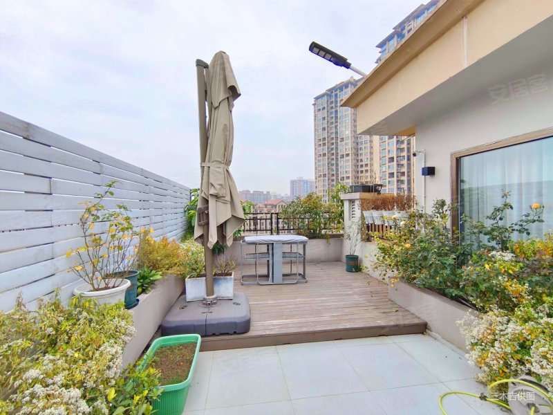 佳乐澜郡左岸春天