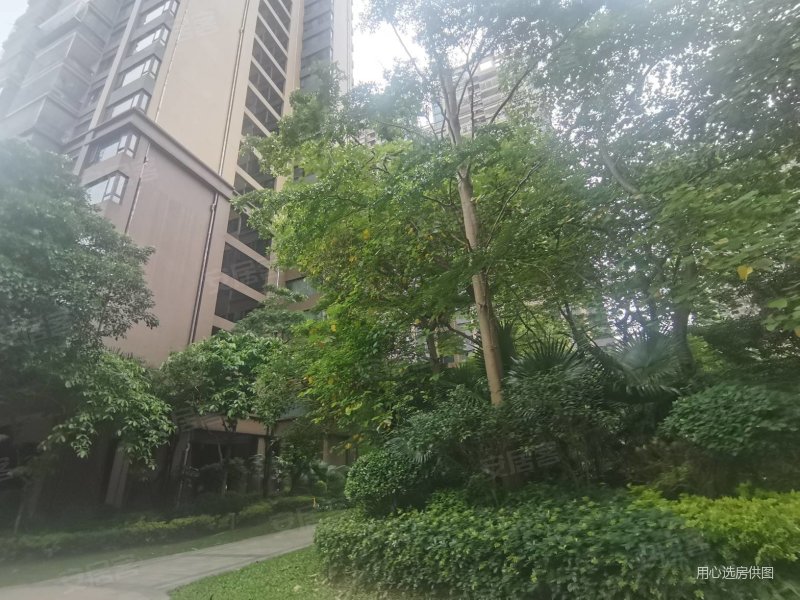 东海银湾 急售 精装修安静不靠路 采光视野好