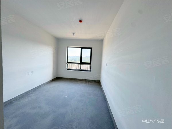 建邦原香溪谷4室2厅2卫160㎡南北118万