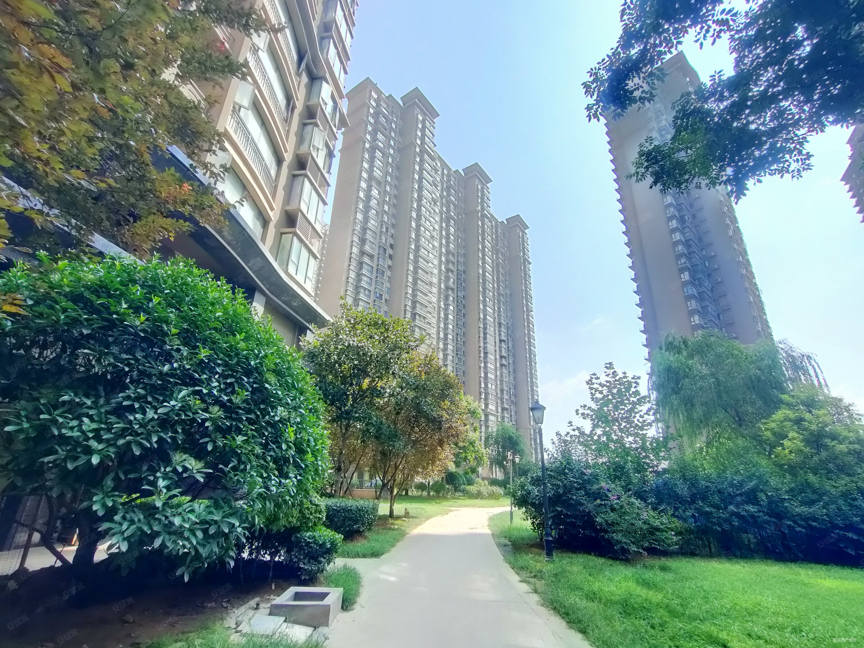 天城一品 3室2厅证件齐全双气入户实心买 随时看房