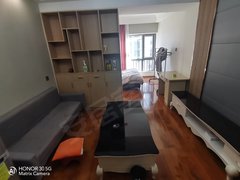 昆明西山马街精装修正南向，带家具家电，阳光充足。干净清爽，拎包入住。出租房源真实图片