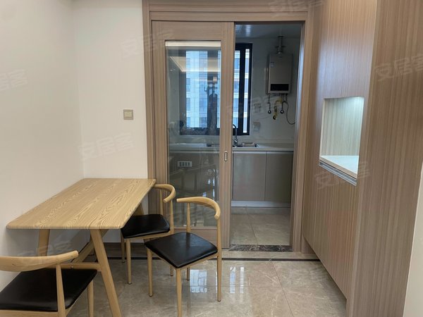 苏州常熟万达广场紫誉华庭紫誉华庭 精装三房手次出租 家具家电齐全