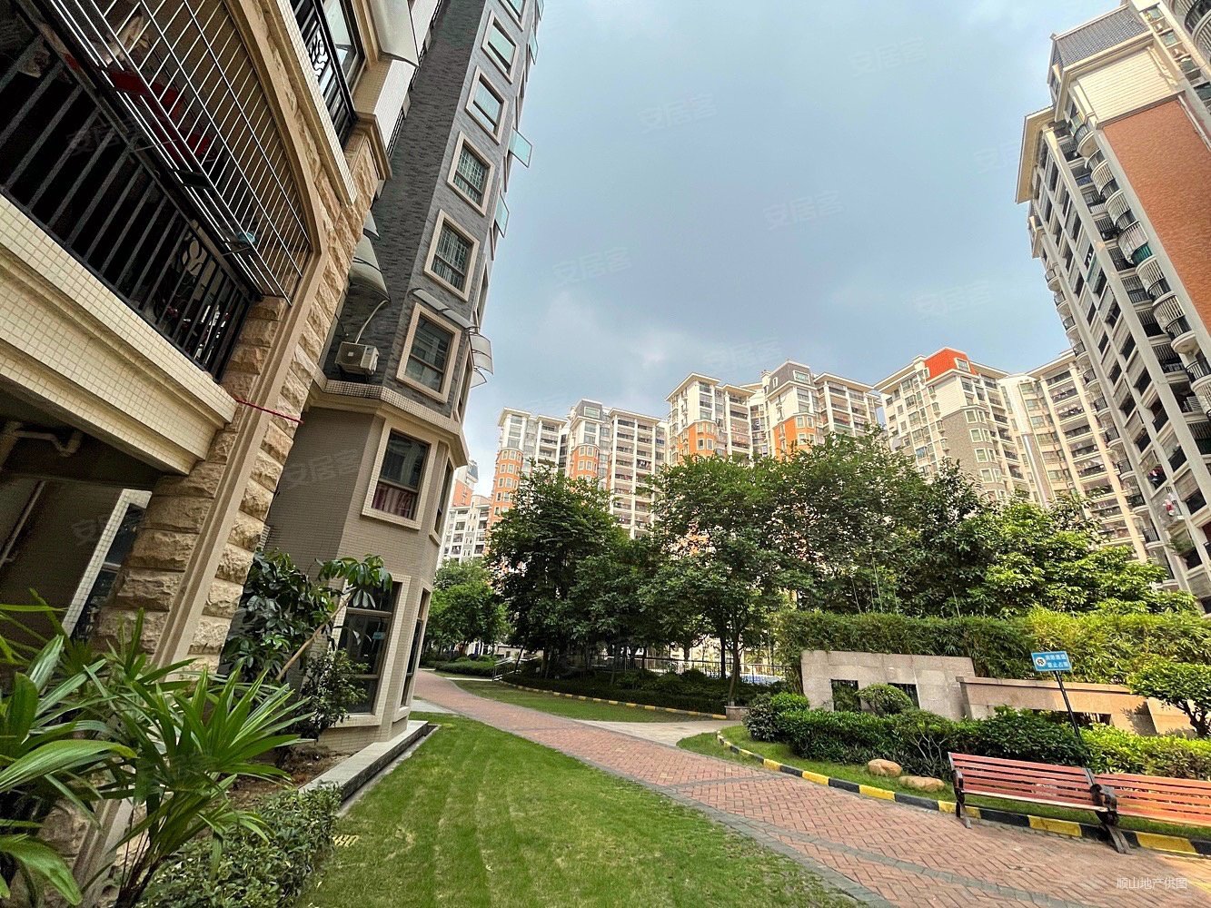 陈村花地湾精装3房满二业主急售145万地铁7号线