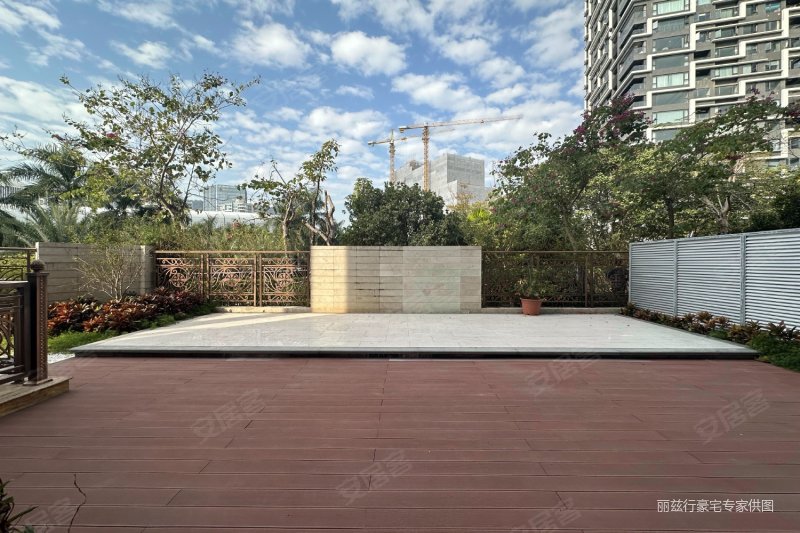 南山蛇口滨海别墅,270平大花园,15年次新,双玺花园二手房,0万,5室3厅