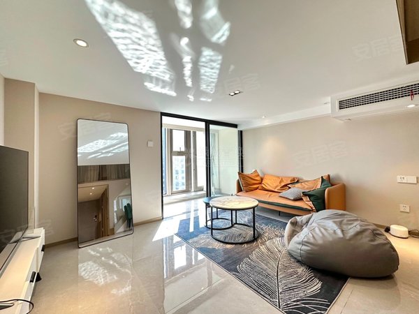 杭州上城南肖埠世茂天玑华家池 世茂天玑loft公寓 带阳台 价格可谈