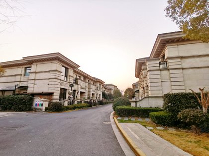 昆玉九里山庄(别墅),冠军路8号 - 昆山昆玉九里山庄(别墅)二手房,租房