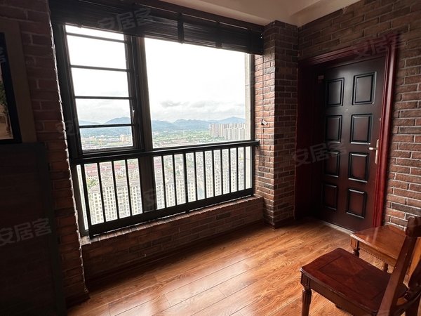 湖州吴兴西南新城得力浅水湾九八医院  市中心 银泰城  爱山广场