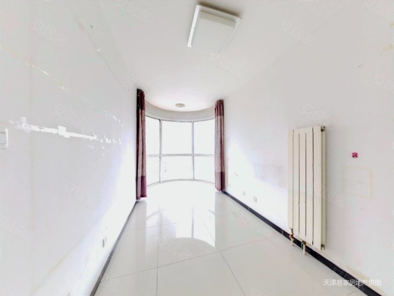 瑞海名苑  四室 中间楼层 诚心出售 价位可议