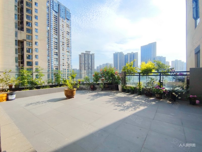 150平大露台 正看湖 精装 轻轨站旁,华润凤凰城二手房,227万,4室2厅,2