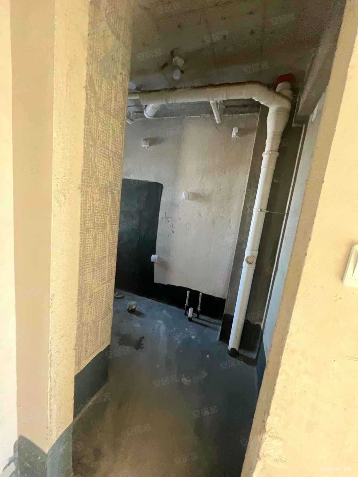 铂悦山夏花园3室2厅2卫143.11㎡南北113.9万