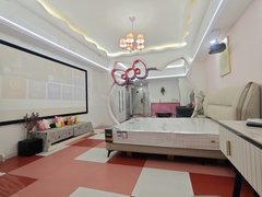 安阳文峰中环百货万达投影特色房间，配套齐全，无中介押一付一月付可随时看房出租房源真实图片