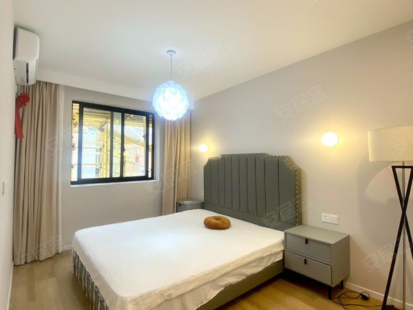 上海徐汇徐家汇香樟苑(徐汇)多说无益,只有您亲自看了才是真,好房源不