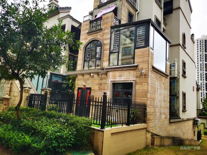 柳州房产网>柳州二手房>鱼峰二手房>柳东新区二手房>叠翠湾(别墅)>