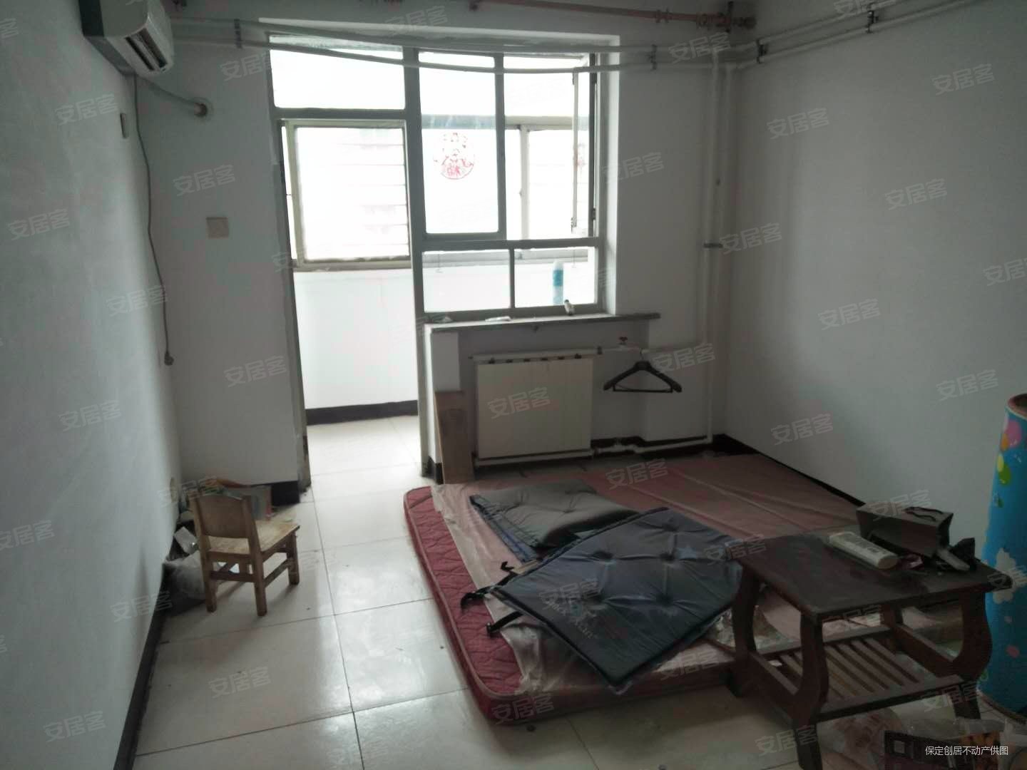 永华园1室1厅1卫53.37㎡南北23万