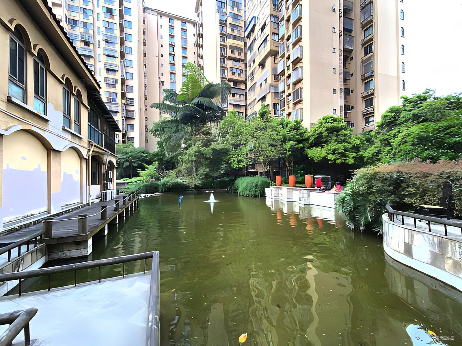 橄榄郡(新都)3室2厅2卫126.63㎡北110万