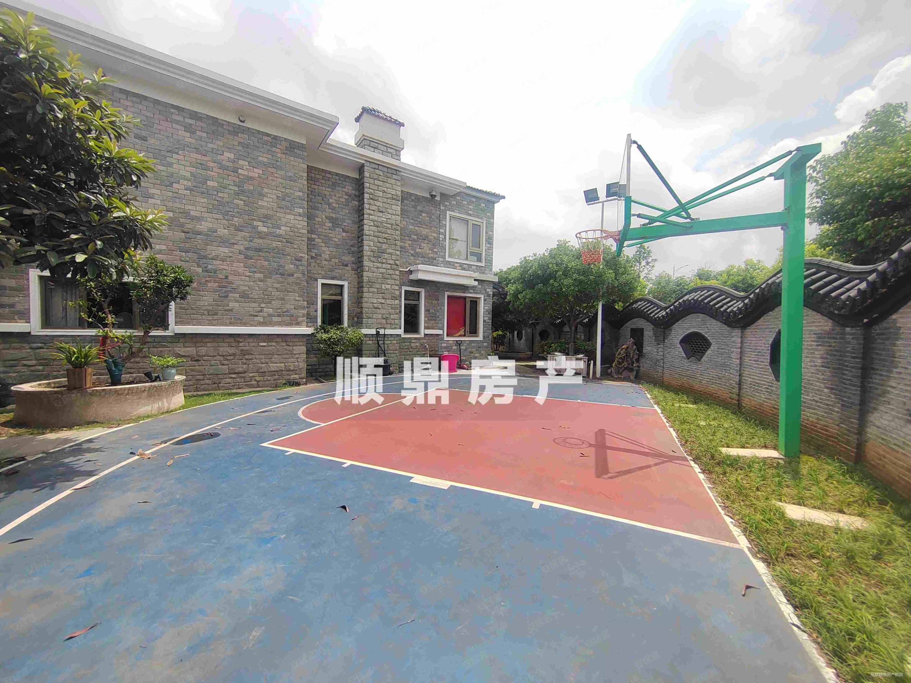 沁兰雅筑 新出独栋 占地2亩地 南院子老客户房子诚心卖急