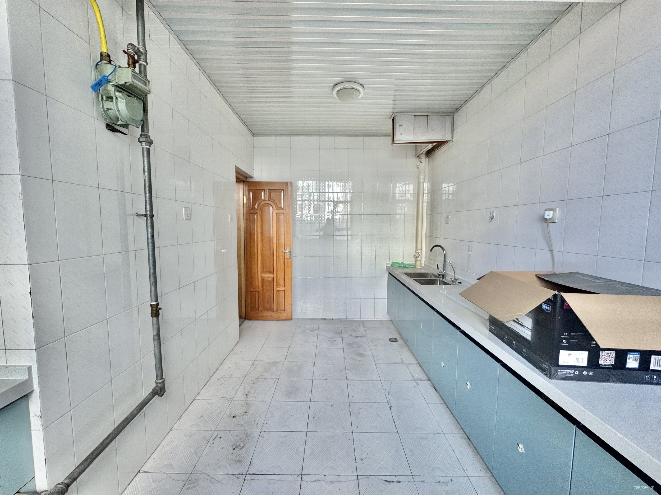 海晏路36号院3室2厅2卫148㎡南北150万