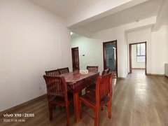 阜宁阜宁城南新区白天鹅公园冠城华府 前排121平 三室两厅两卫 南北通透阳光好视野开阔出租房源真实图片