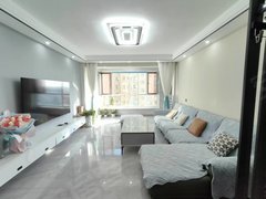 张掖甘州中心广场张中对面118，三室，精装修，拎包入住，月租1700出租房源真实图片