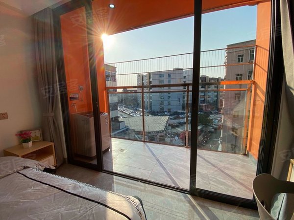 深圳宝安西乡麻布新村六巷8-9号小区奢华精装小区直租首月免租30一号