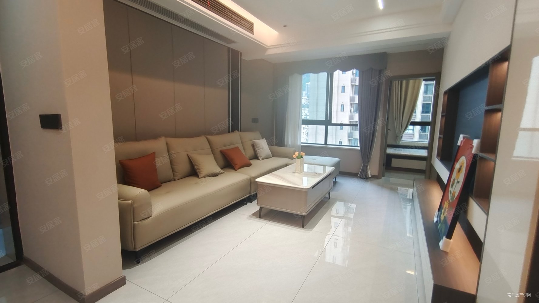 鸿鸥未来城3室2厅2卫79.25㎡南北69万