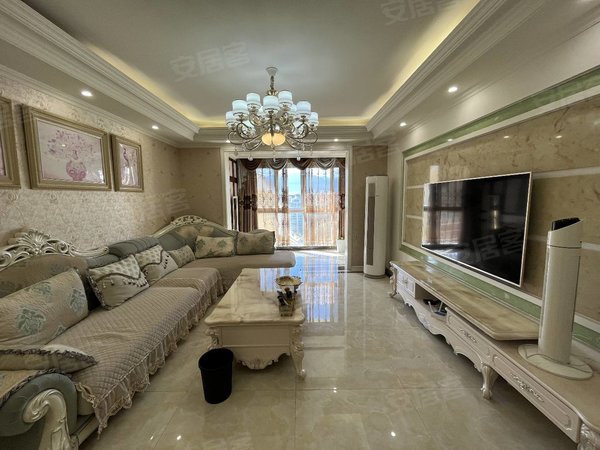 凉山西昌长安中中信国际花城西客站电梯套三双卫带家具家电。价格可谈出租房源真实图片