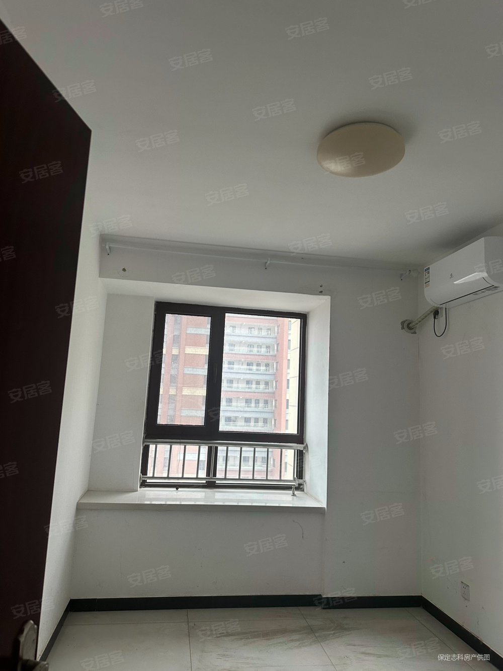 朝阳首府御园3室2厅1卫108.24㎡南北73万