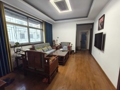 亳州利辛利辛城区七彩世界旁三楼，精装修9800一年拎包入住随时看房出租房源真实图片