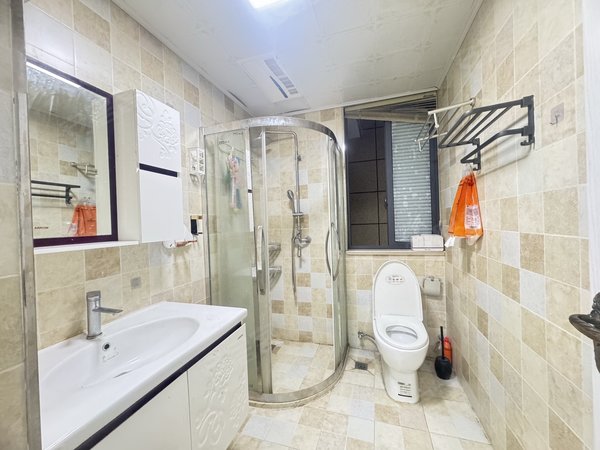 金华东阳东阳市中心世贸华庭银泰附近 世贸华庭 3房 精装修 拎包入住 民用水电 包物业出租房源真实图片