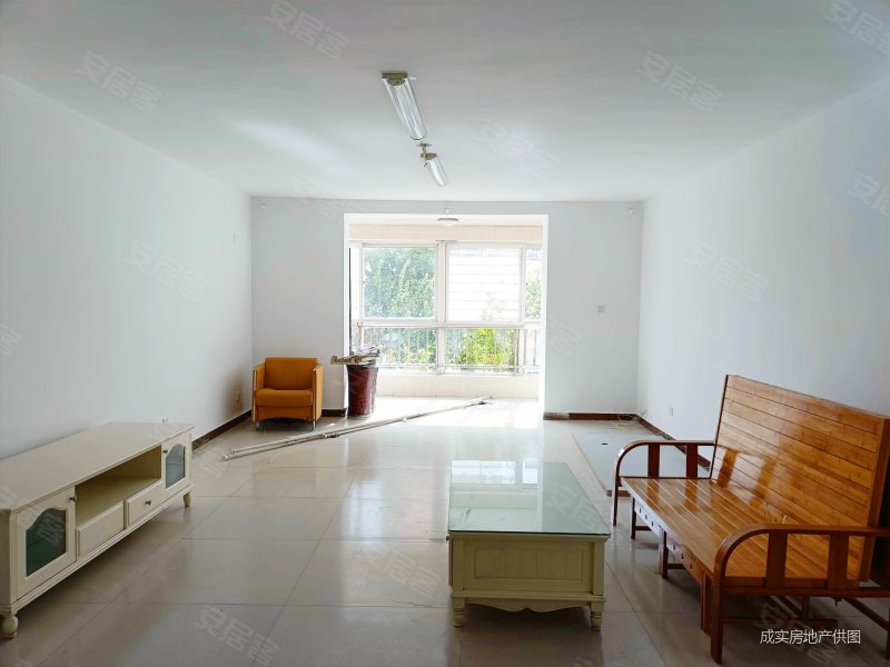 翰林雅筑3室2厅0卫112万