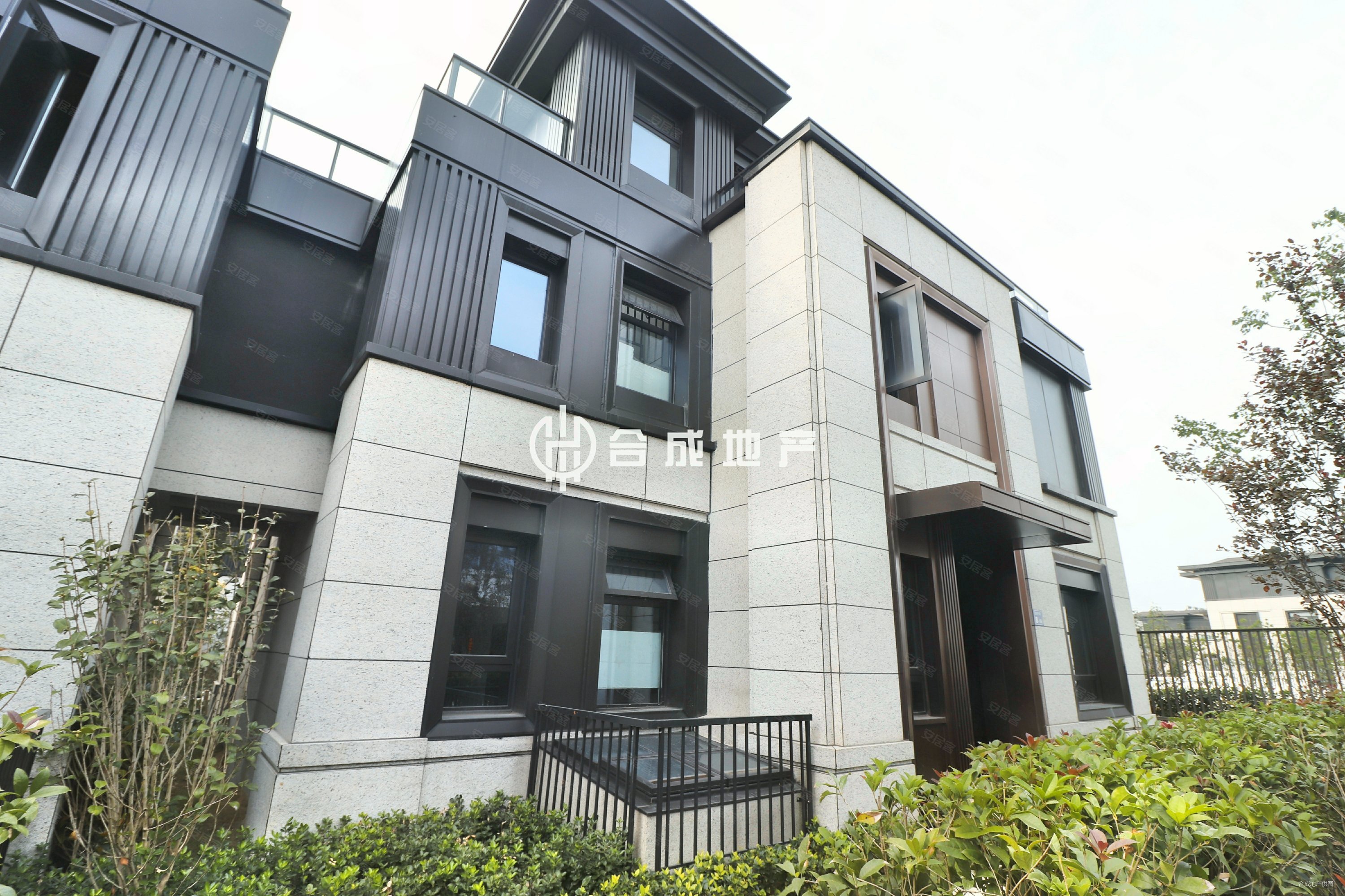 金科蠡湖大平层 四开间 房型方正 南北通透 私家电梯入户,金科蠡湖二