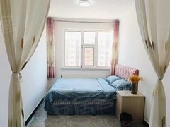 张北张北镇张北城区电梯公寓楼  全新装修   家具家电齐全  可短租出租房源真实图片