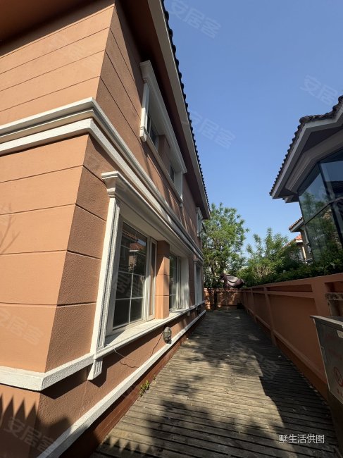 香江花园(别墅) 正规商品房 南向采光好 满五 超低密度