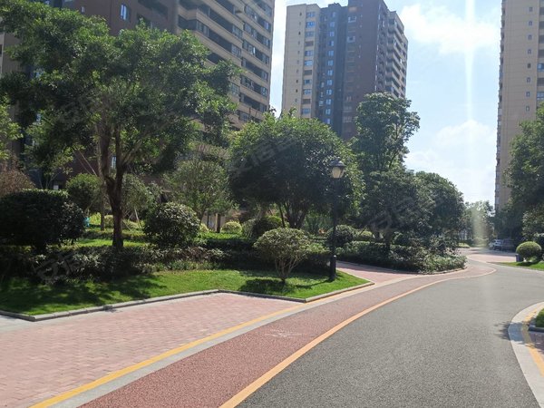 【多图】中国摩香山花园,木耳租房,包物业物流园附近精装两室诚心出租