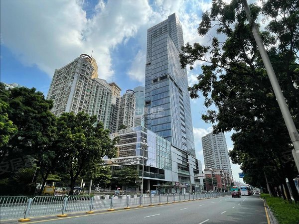 深圳罗湖国贸阳光城天悦一手全新复式三房二卫,空间利用率120,全新