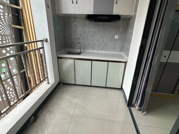 广州花都狮岭康政东路自建房花都狮岭 狮峰中学附近 精装酒店式公寓