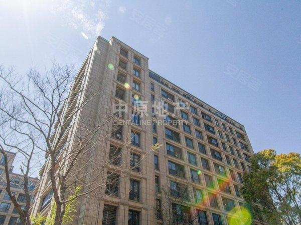 上海杨浦新江湾城九龙仓玺园(公寓住宅)豪华大平层,家居全配有车位!