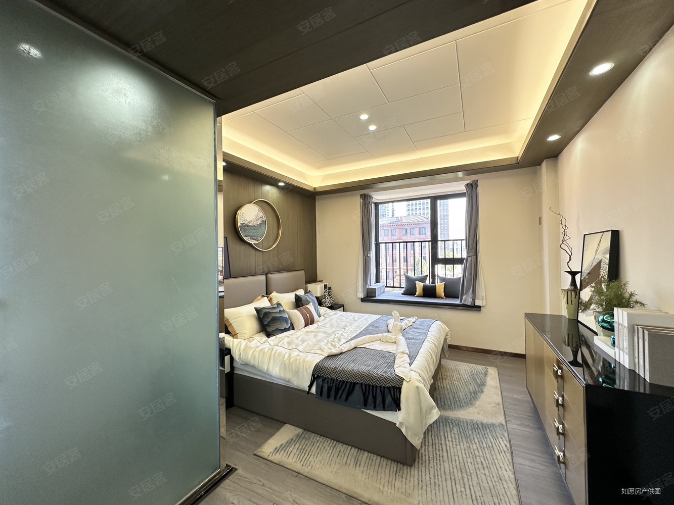 海宏天玺4室2厅2卫133㎡南北65万