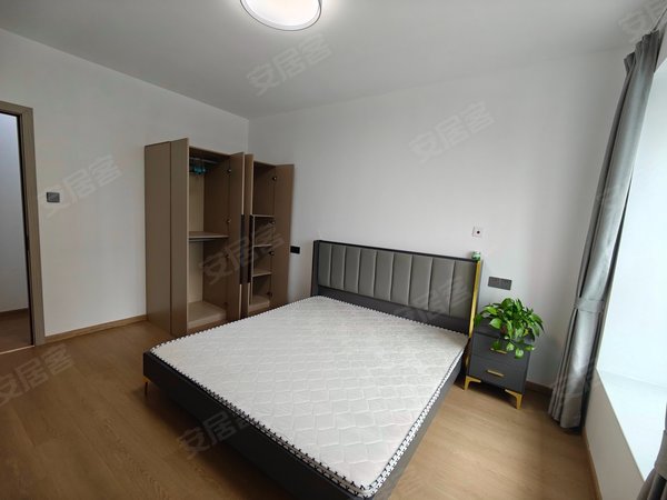 宁波慈溪慈溪市区爱琴海国际广场天铂佳苑 便宜4室 品质洋房小区 楼层