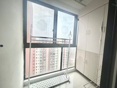 上海嘉定南翔随时看房（可办居住证）楼层采光好，视野佳，精装修，可办居住证出租房源真实图片