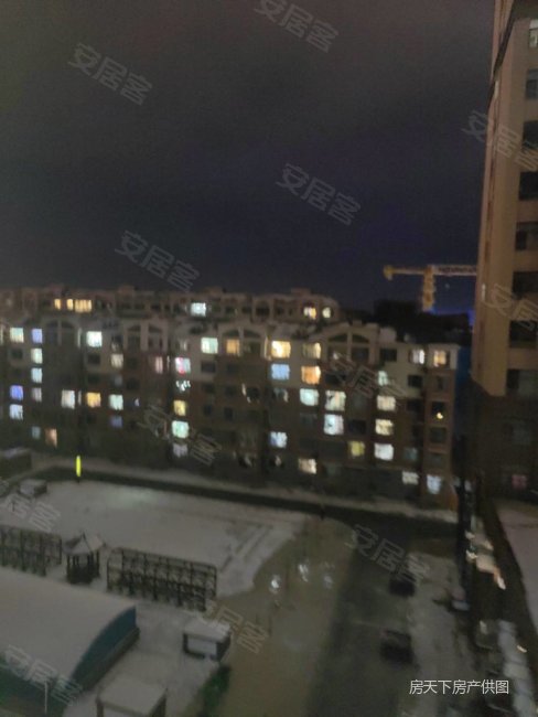 世纪嘉园3室2厅2卫141㎡南北94.8万