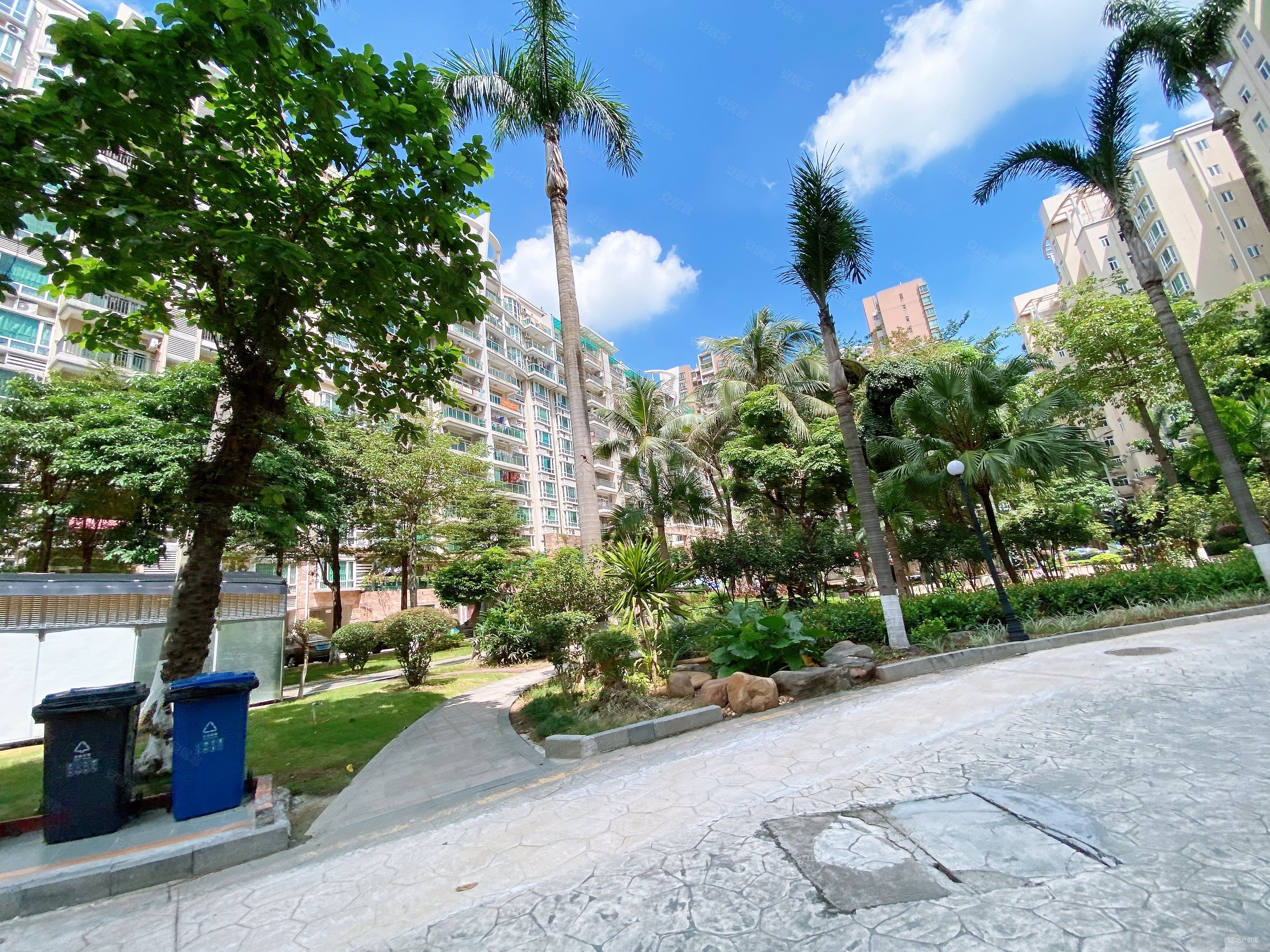 刚需上车好房粤港花园2房江边散步满五