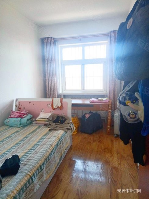 鑫海苑3室南北通透的看房方便